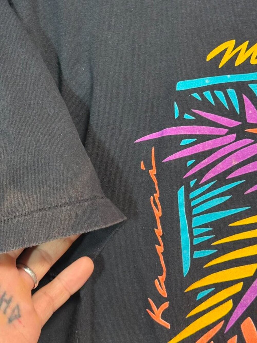 Early 90s vintage Hawaii black palm tree t shirt single stitch - Picture 5 of 5